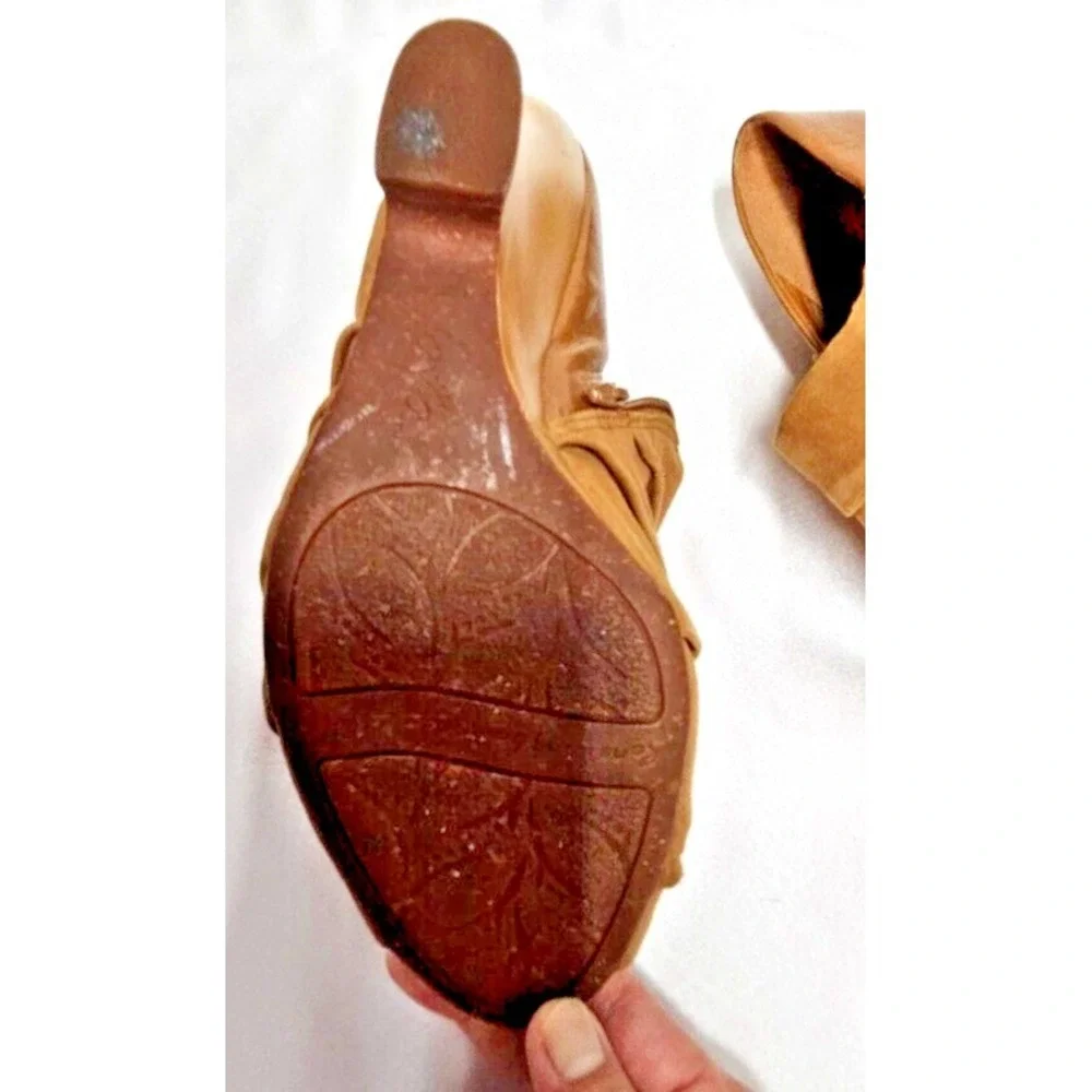Naya GENESIS Suede Leather Peep Toe‎ Bootie Zip Up Bamboo Heels Size 9W